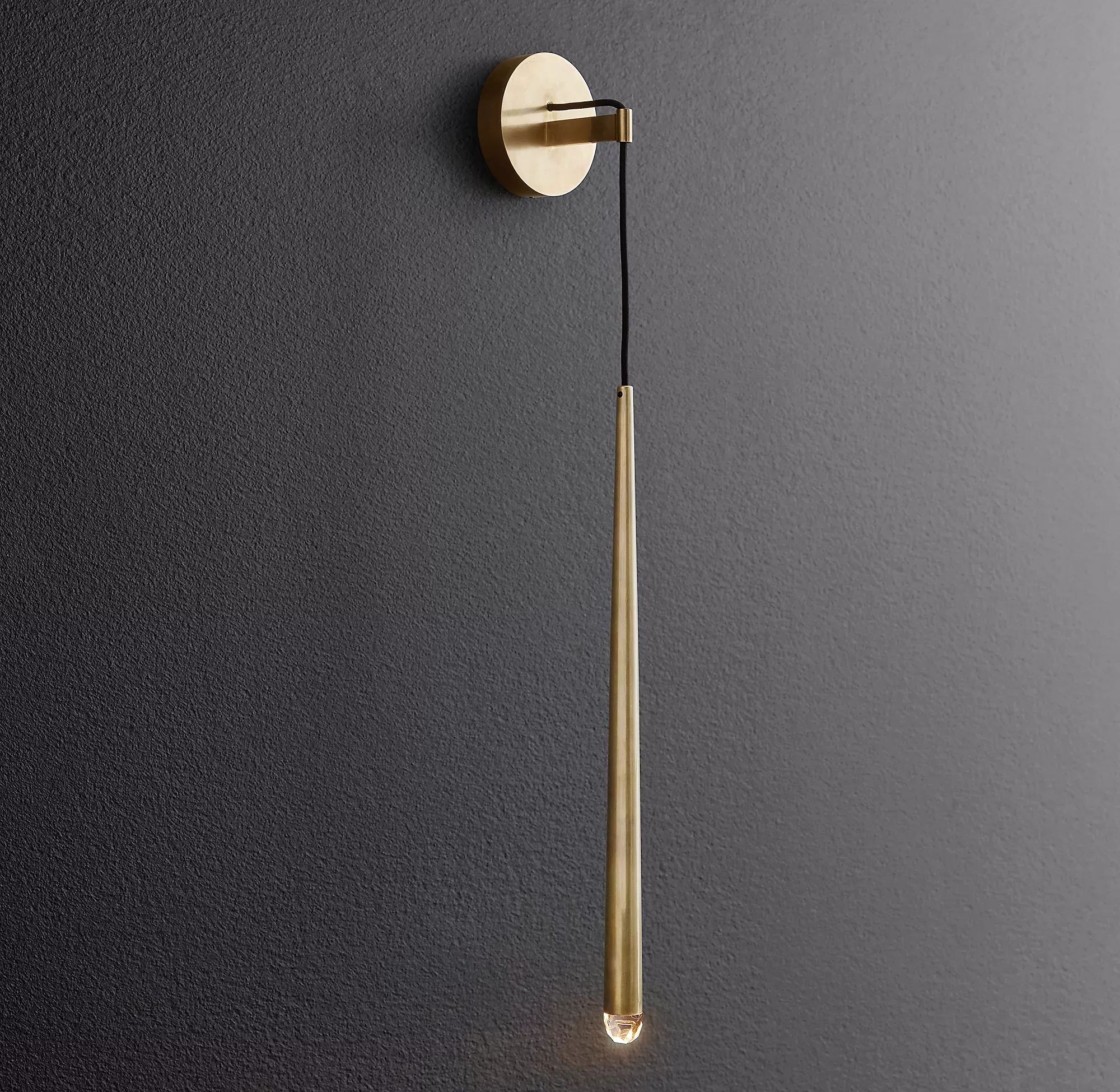 Aquitaines Modern Grand Wall Sconce