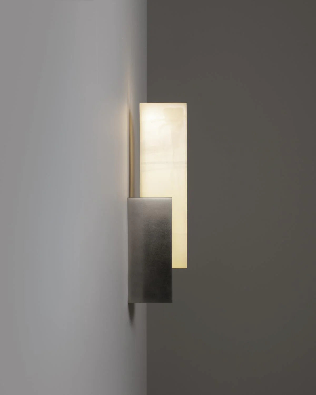 Modern Agatha Alabaster Sconce