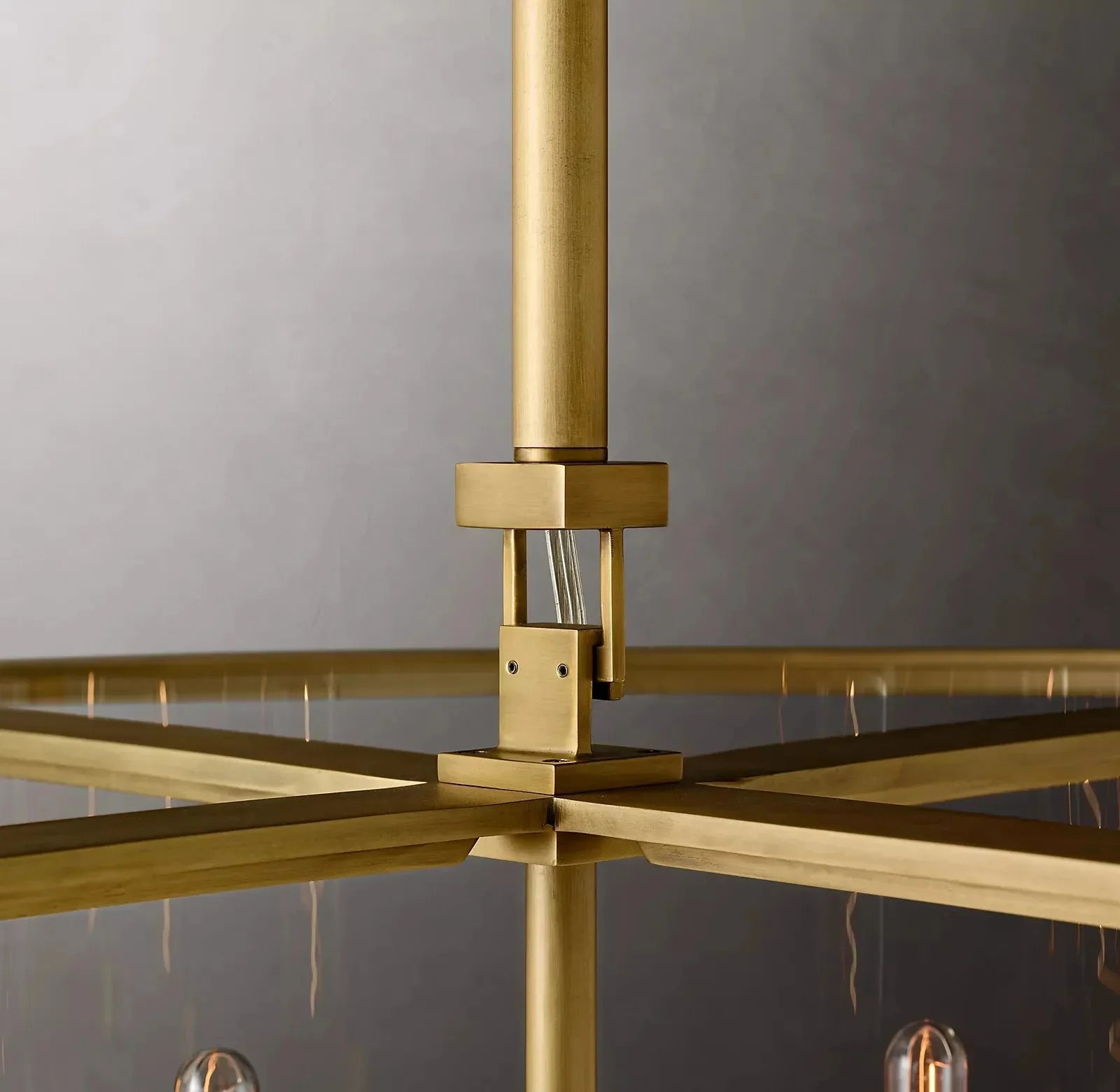 Beckmans Modern Round Chandelier 44"