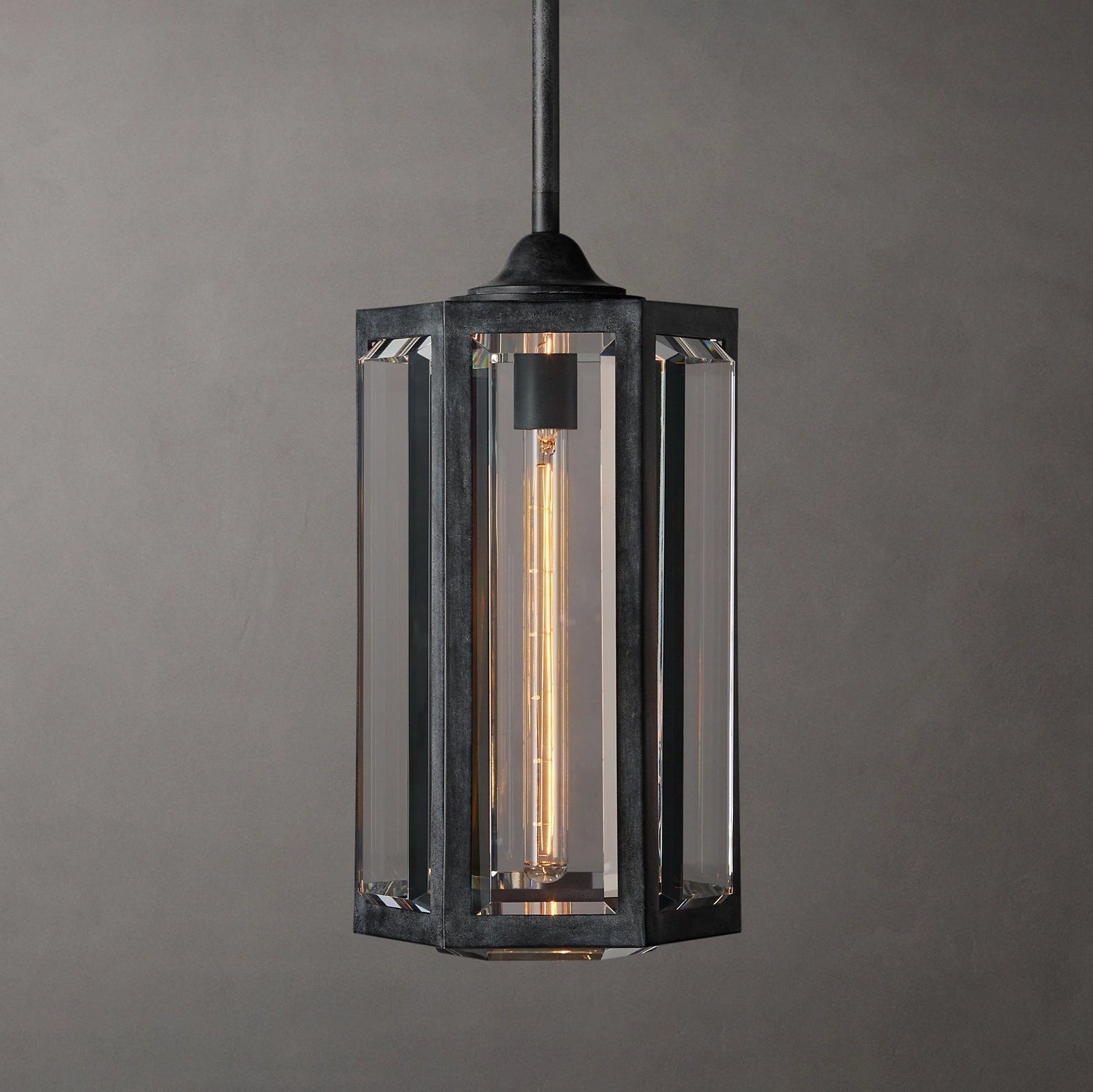 Chevalier Pendant Lihgt H16"