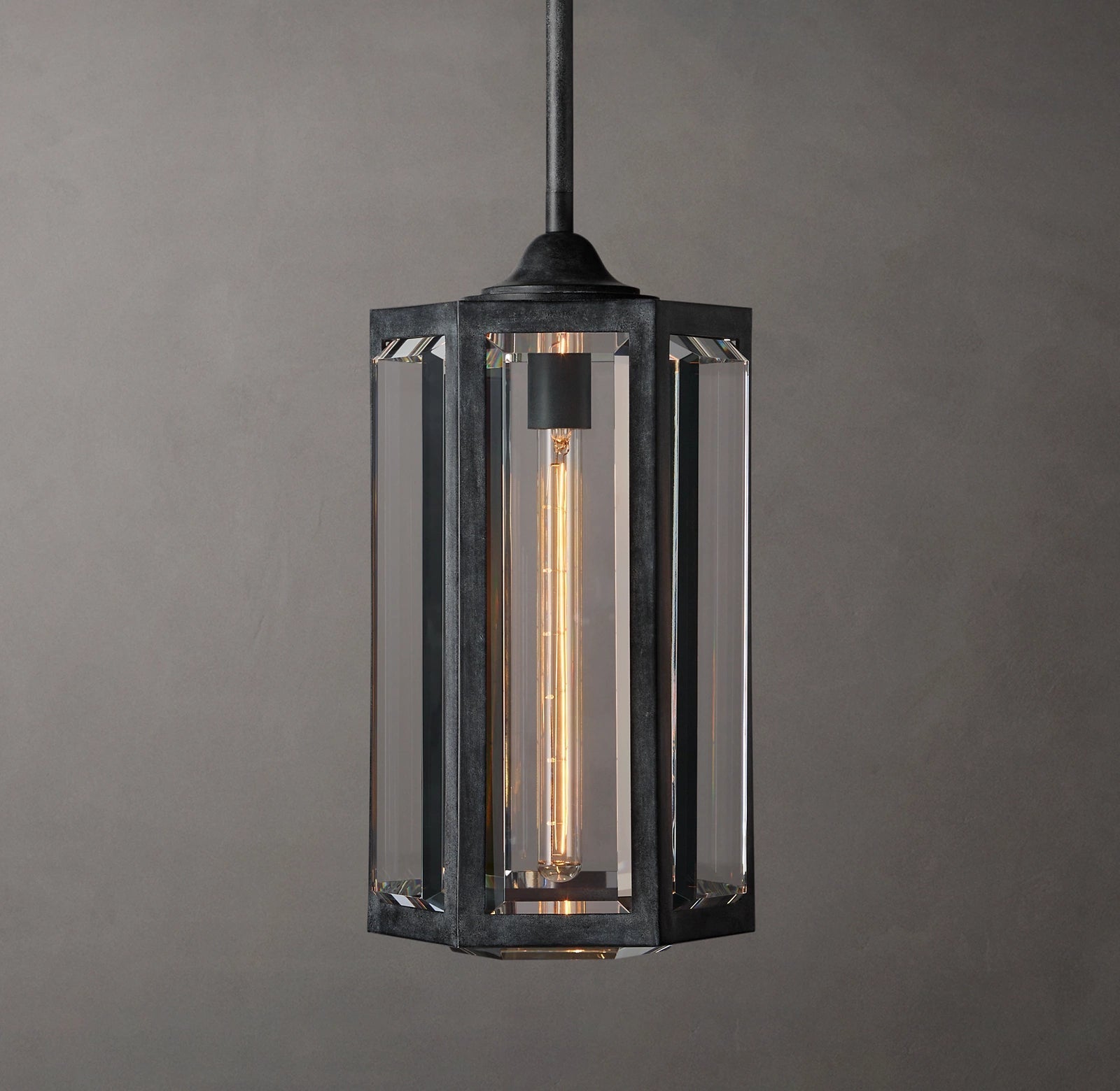 Chevalier Pendant Lihgt H16"